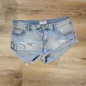 One Teaspoon Light Blue Shorts Size 30 Distressed Cotton